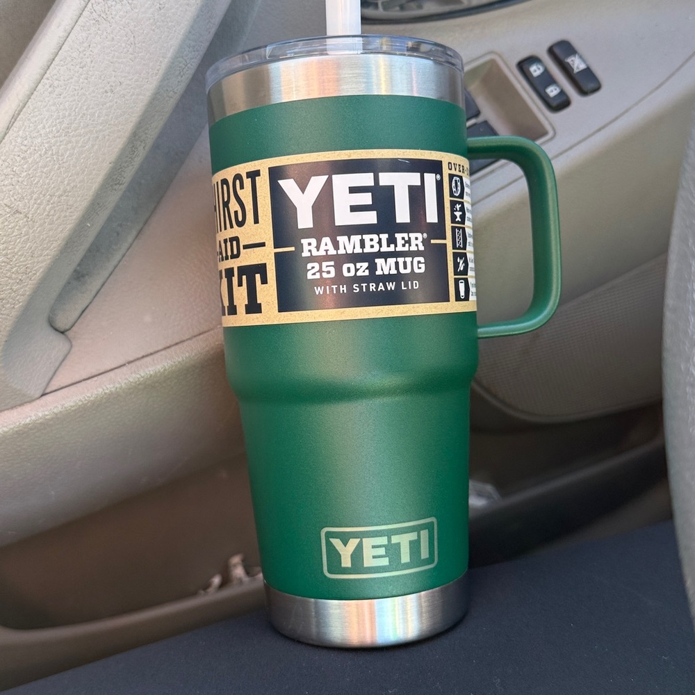 Dark green color 20oz yeti rambler travel mug with straw lid